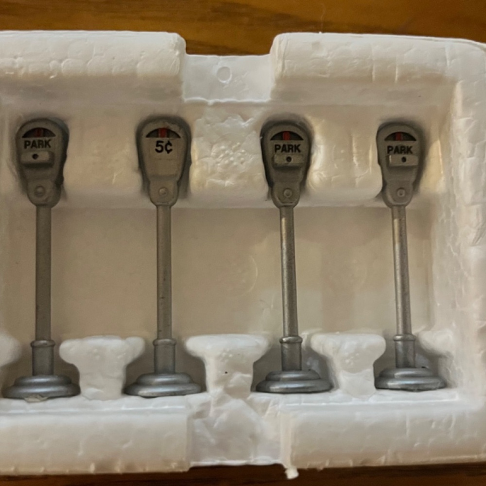 Set of 4 Dept. 56 Village Accessories. Stop Signs, Parking Meters, Trees, Logs - Picture 5 of 11